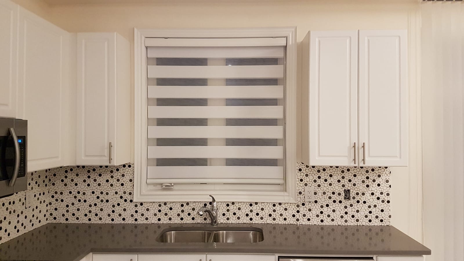 Interior blinds and window shading installation from the North Shutters portfolio, view 100